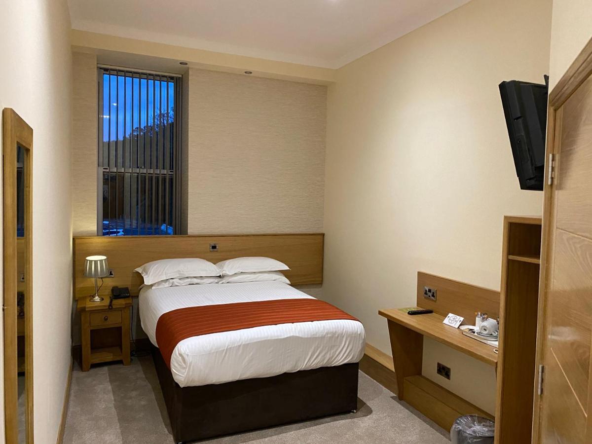 The City Hotel Dunfermline Buitenkant foto