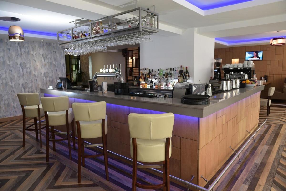 The City Hotel Dunfermline Buitenkant foto